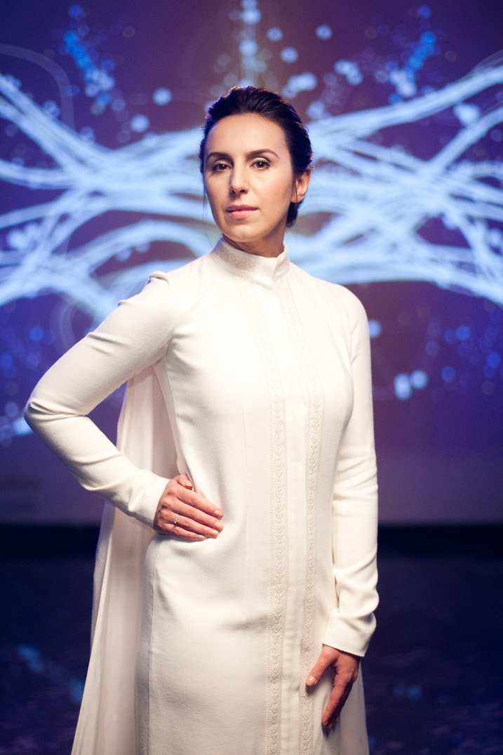 Джамала, Катя Осадчая, Елена Кравец и звезды "1+1" спели гимн Украины